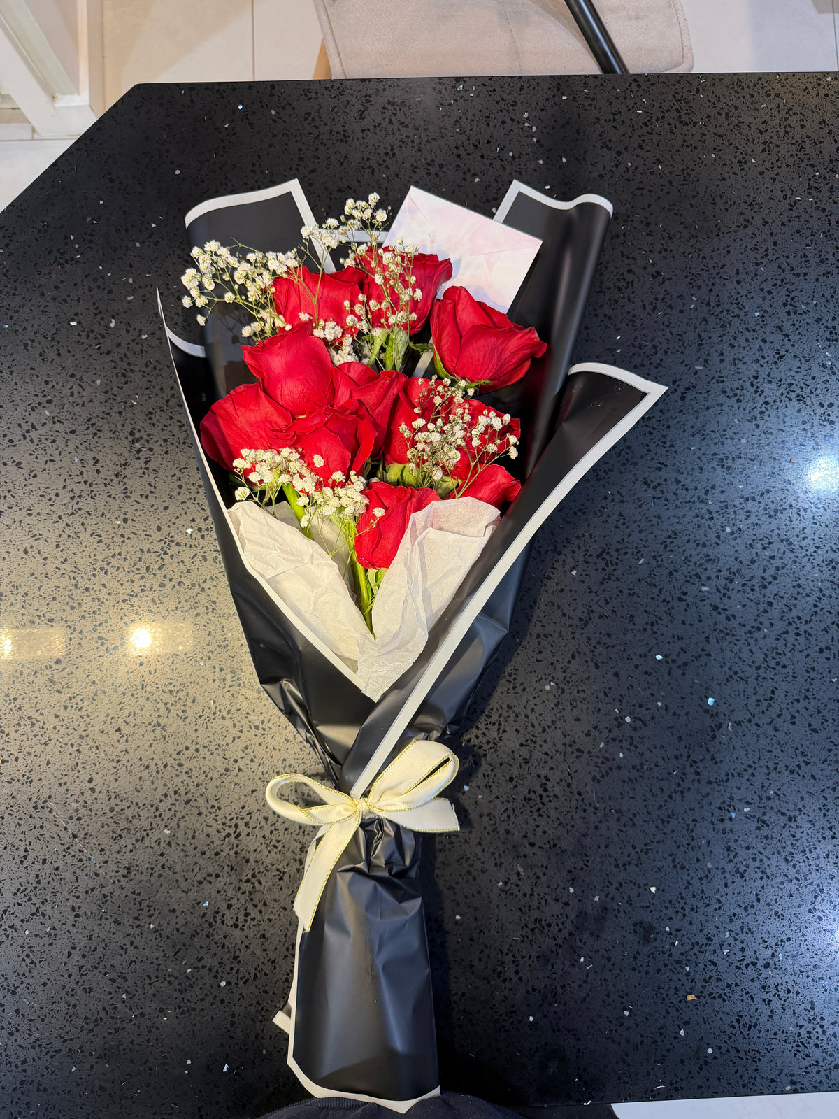 12 Red Roses Bouquet